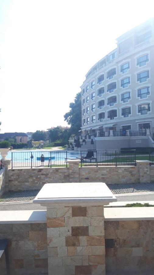 St Constantine And Helena - Anthony'S Luxurious Apartment Varna Exterior photo